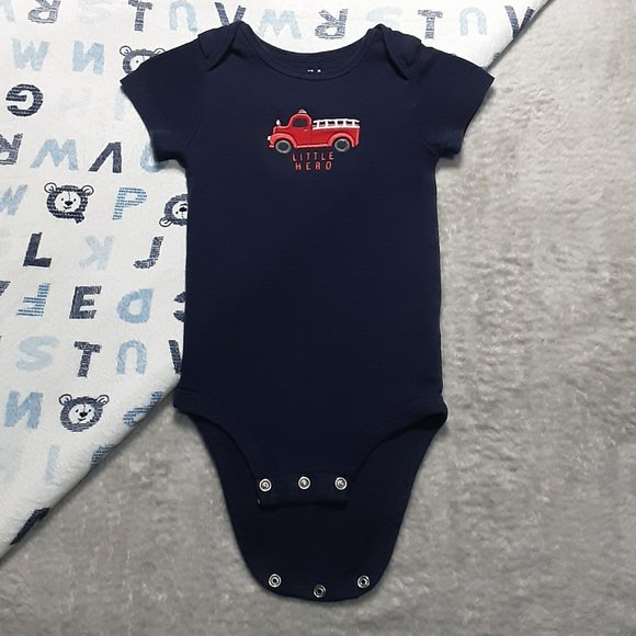 ❄️ 6-12m | Carter's | "Little Hero" Bodysuit/Onesie - Picture 1 of 5